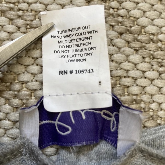 Victoria’s Secret LUDI Gray Embellished V-neck  M - Picture 7 of 9